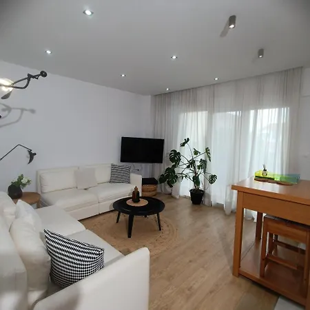 Pilea Luxury 2