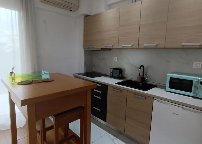 Pilea Luxury 2 * سالونيك